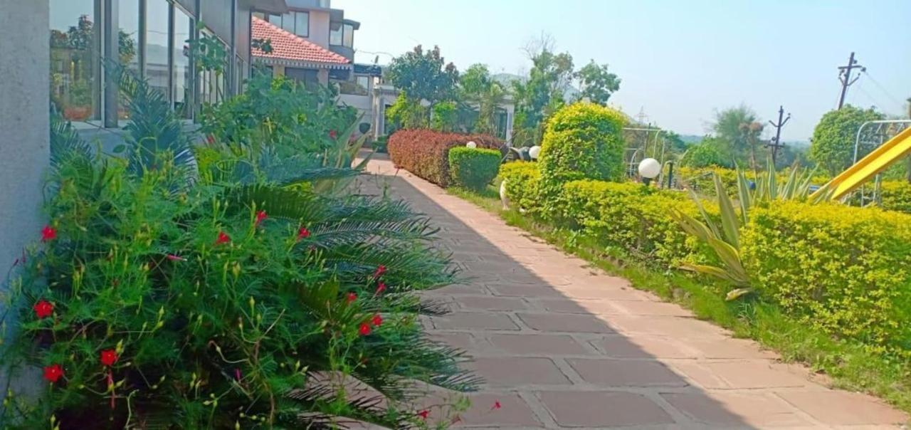 Complimentary Water Park Igatpuri Hotel Bagian luar foto